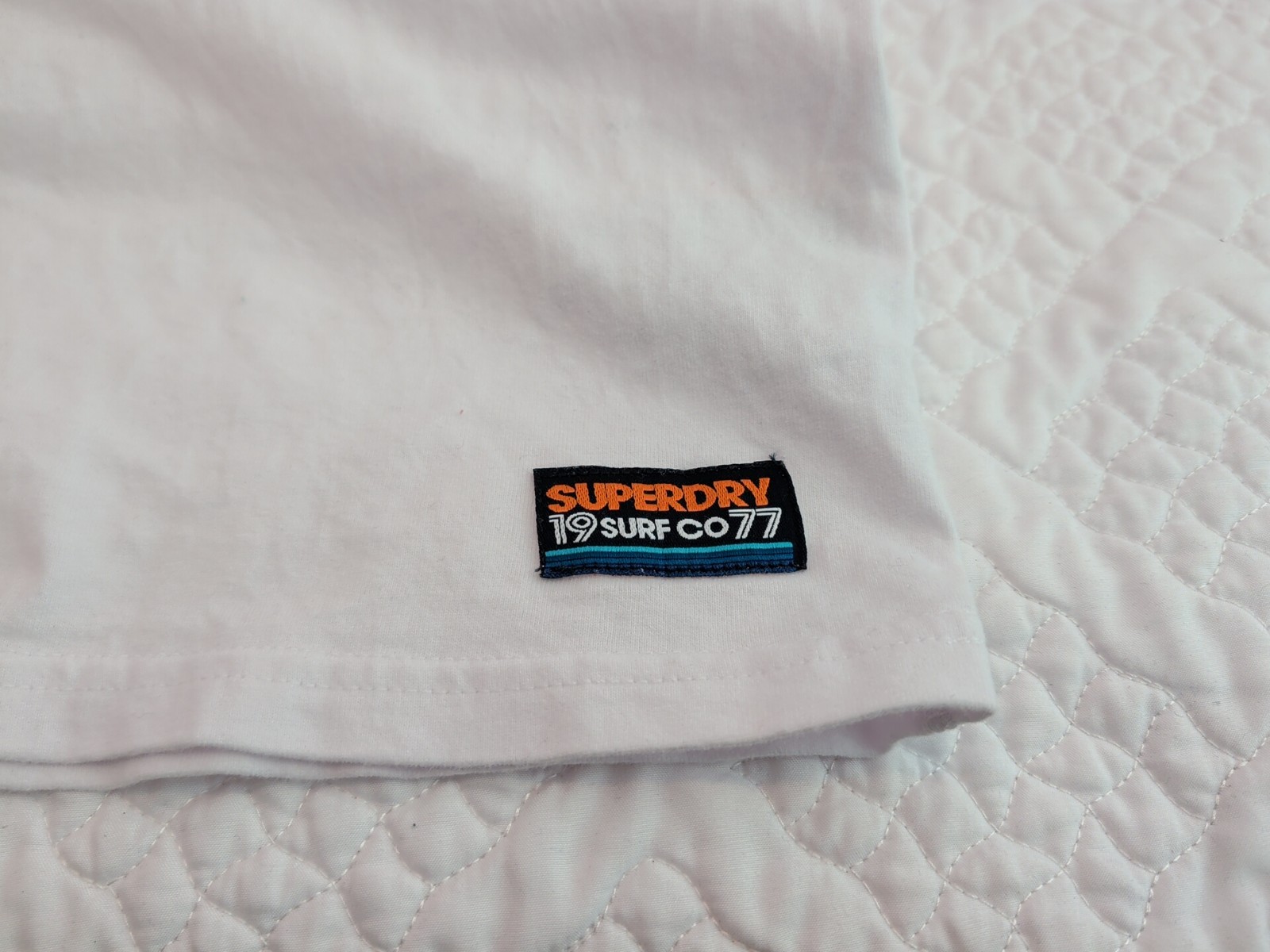 Men’s Superdry Surf Co Tokyo Oversized Fit T-Shirt White Size Medium gallery