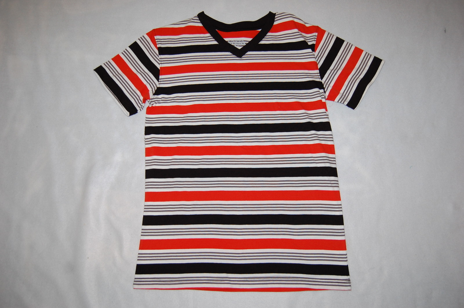 Mens S/S Tee Shirt ORANGE BLACK GRAY WHITE STRIPE Cotton V NECK Size M 38-40 gallery
