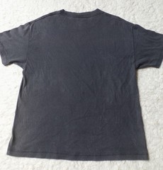 Rihanna t shirt