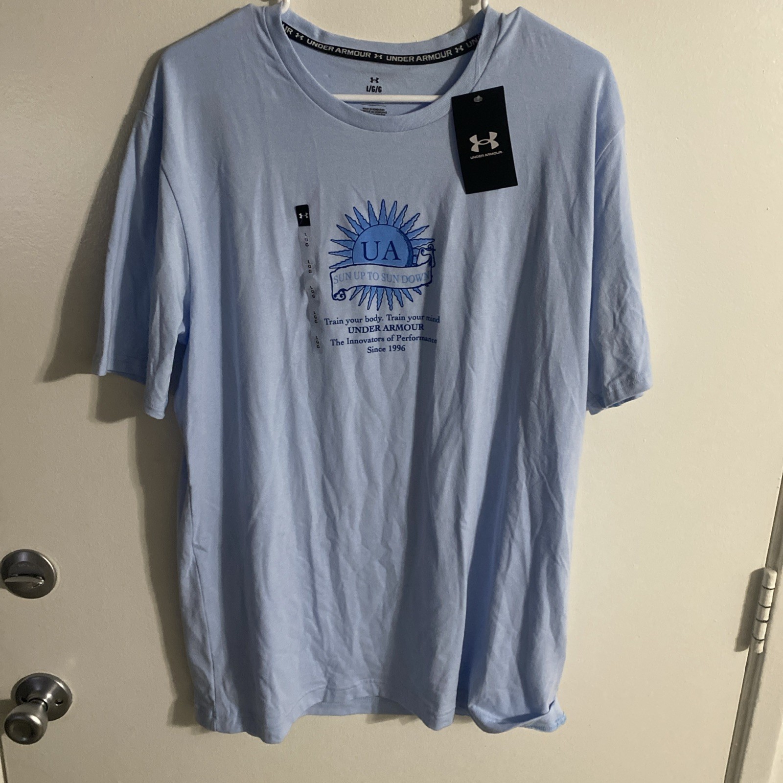 Under Armour Shirt Mens Large baby blue Cotton Running Fitted NWT Marathon