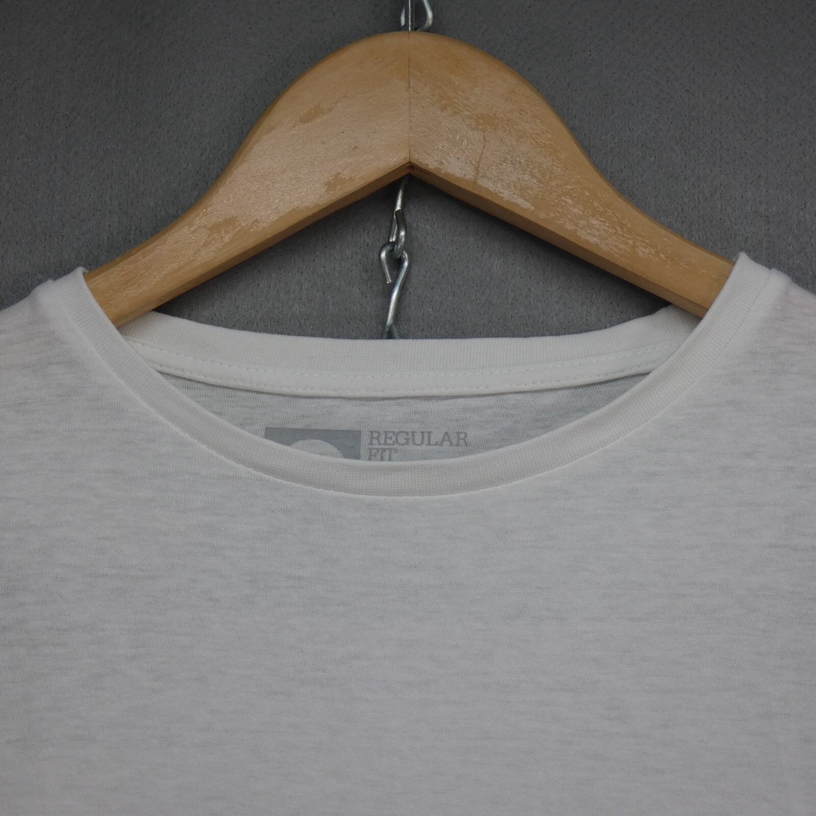 Cedarwood State T Shirt White Casual 100% Cotton Essential Minimalist Size S gallery