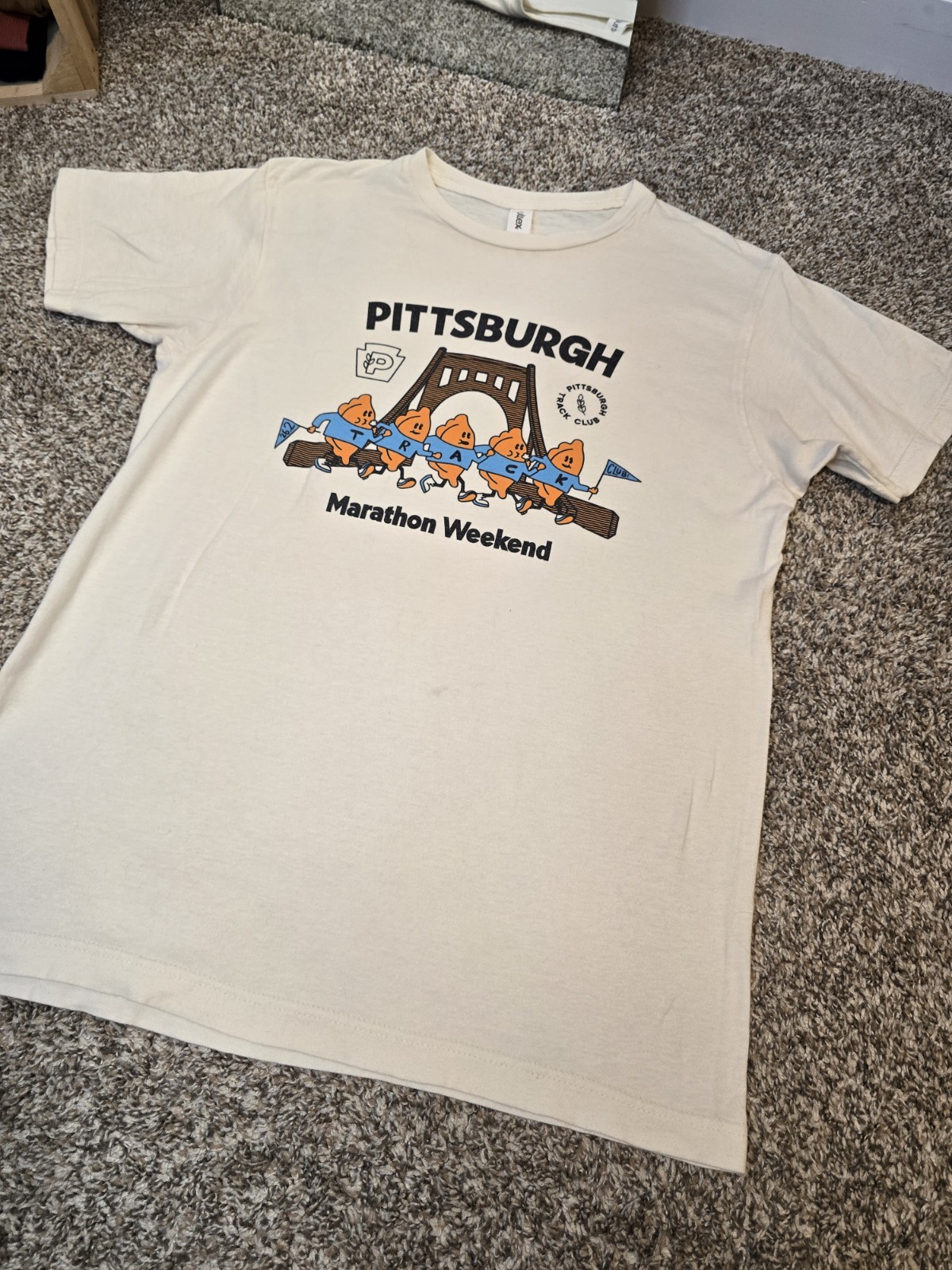 Tultex Cream Pittsburgh Marathon Weekend Graphic Tee Size Medium gallery