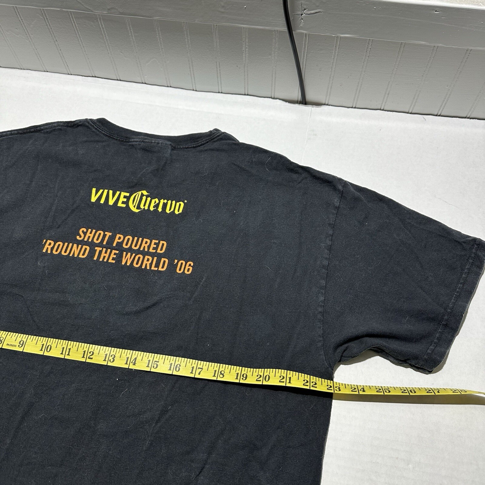 Jose Cuervo Season T-Shirt Men’s XL Black Y2K Shot Poured Around The World Flame gallery