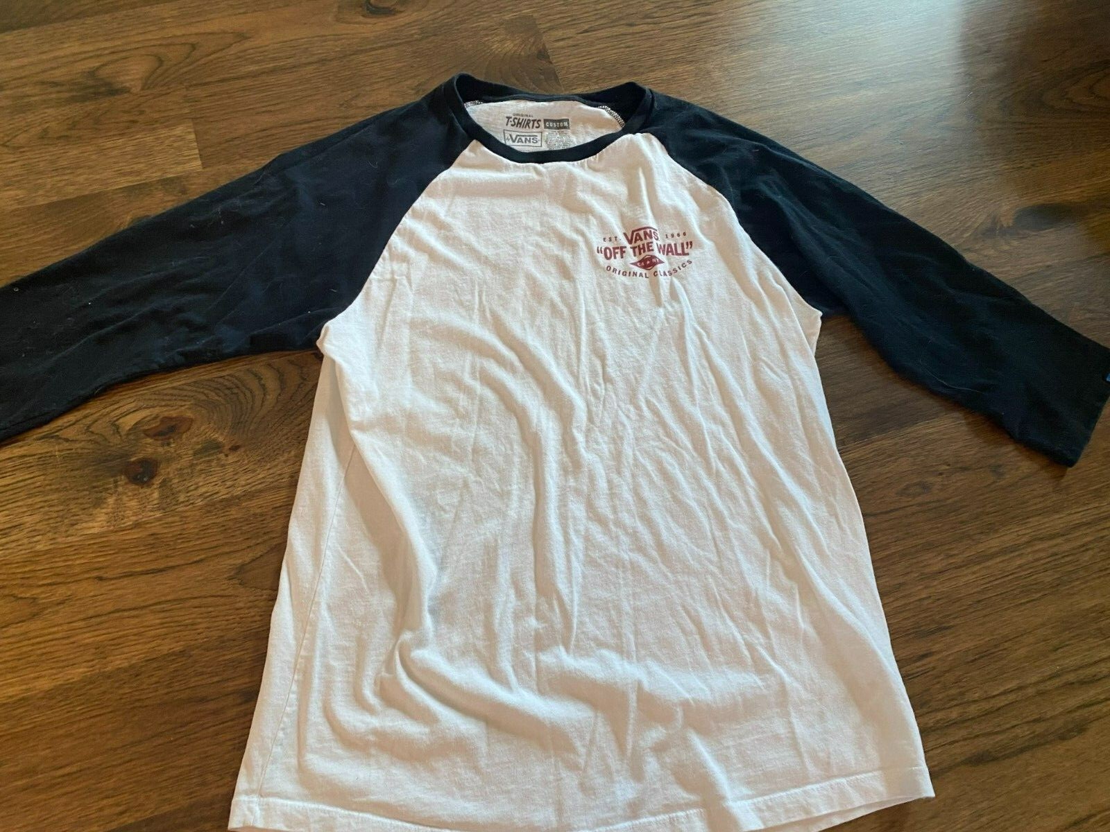 Vans MensOriginal "Off The Wall" 3/4 Length Sleeve TShirt Size SM - 013 gallery