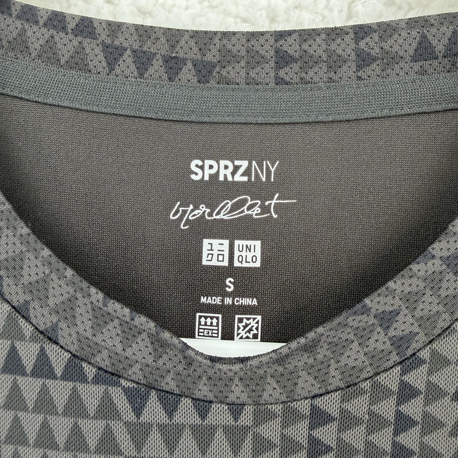 Uniqlo SPRZ NY Shirt Mens Small Gray Athletic Francois Morellet Graphic Tee gallery