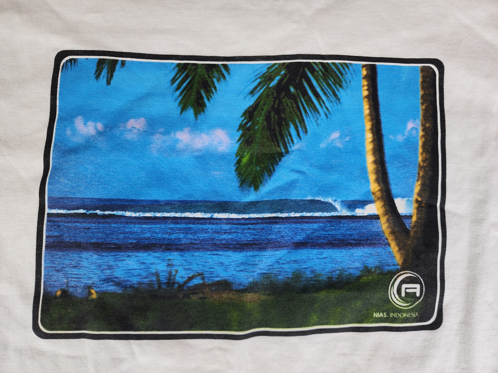 Aaron Chang Surfing T Shirt Size Small NWT Indonesia gallery
