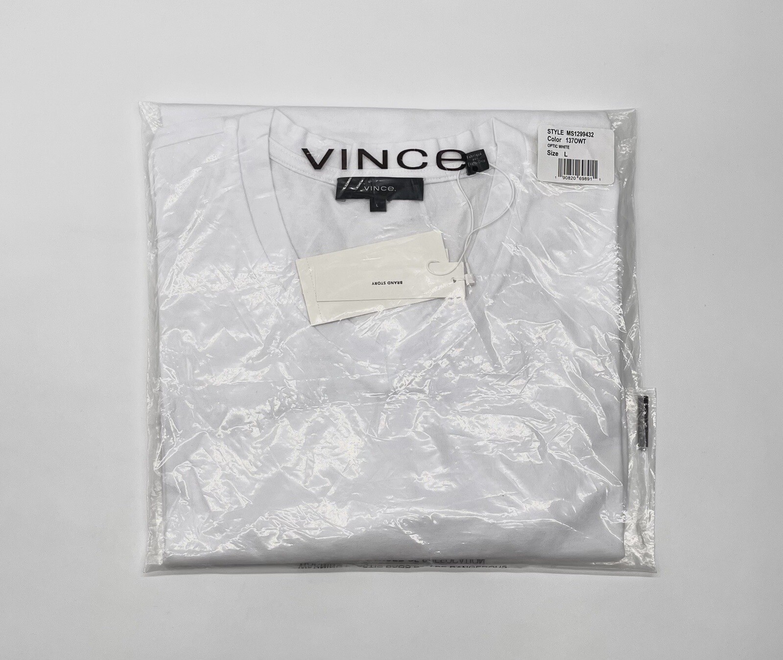 VINCE Men's Garment Dye V-Neck Short Sleeve Tee Retail: $65 (NWT) gallery