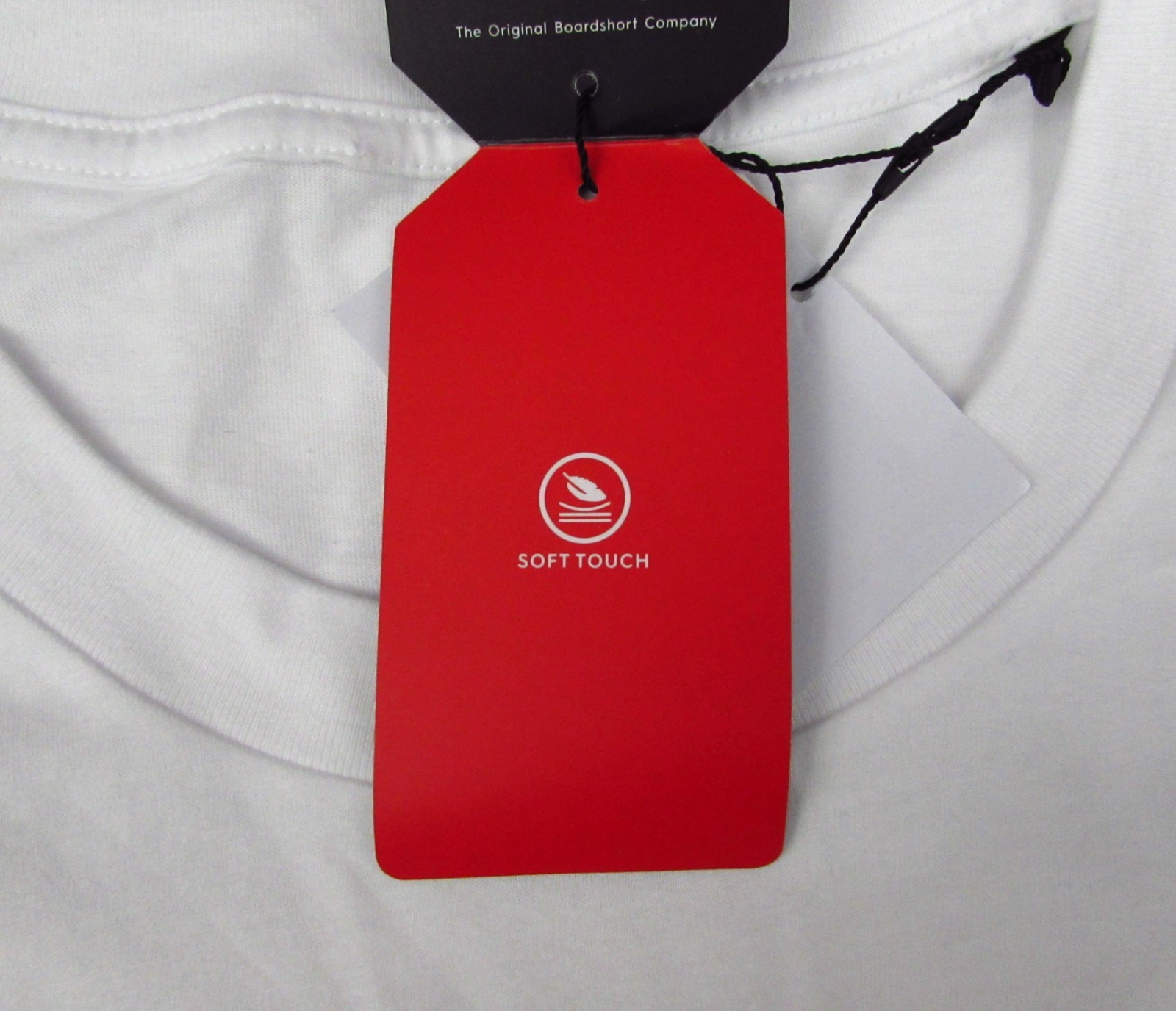 Quiksilver Men's Large T-Shirt White Cotton Dragon Graphic QS002072Y NWT. gallery