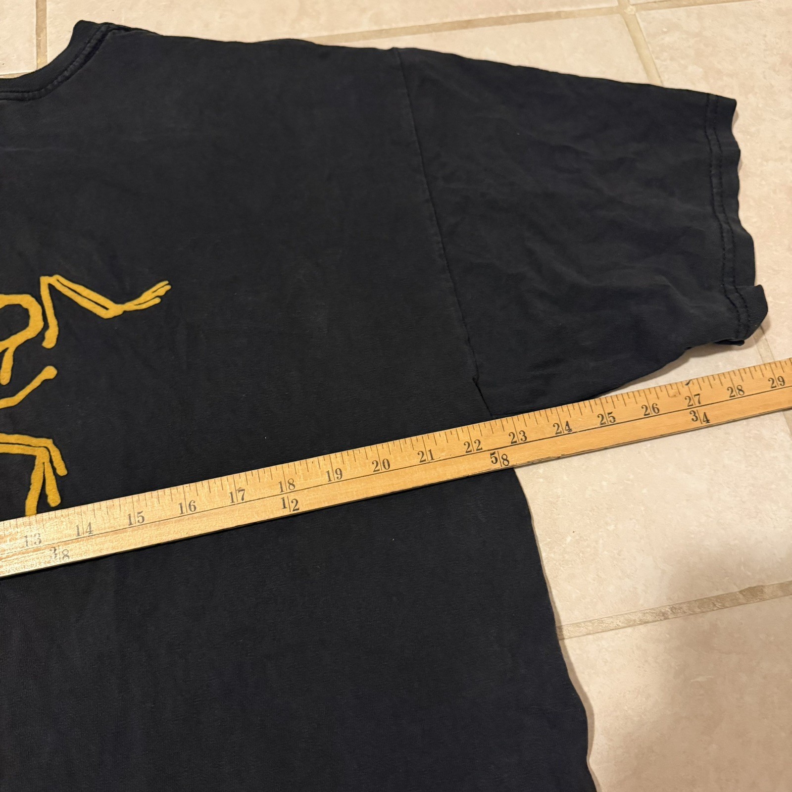 Rare Vintage 90s Arcteryx promo tshirt size XL gallery