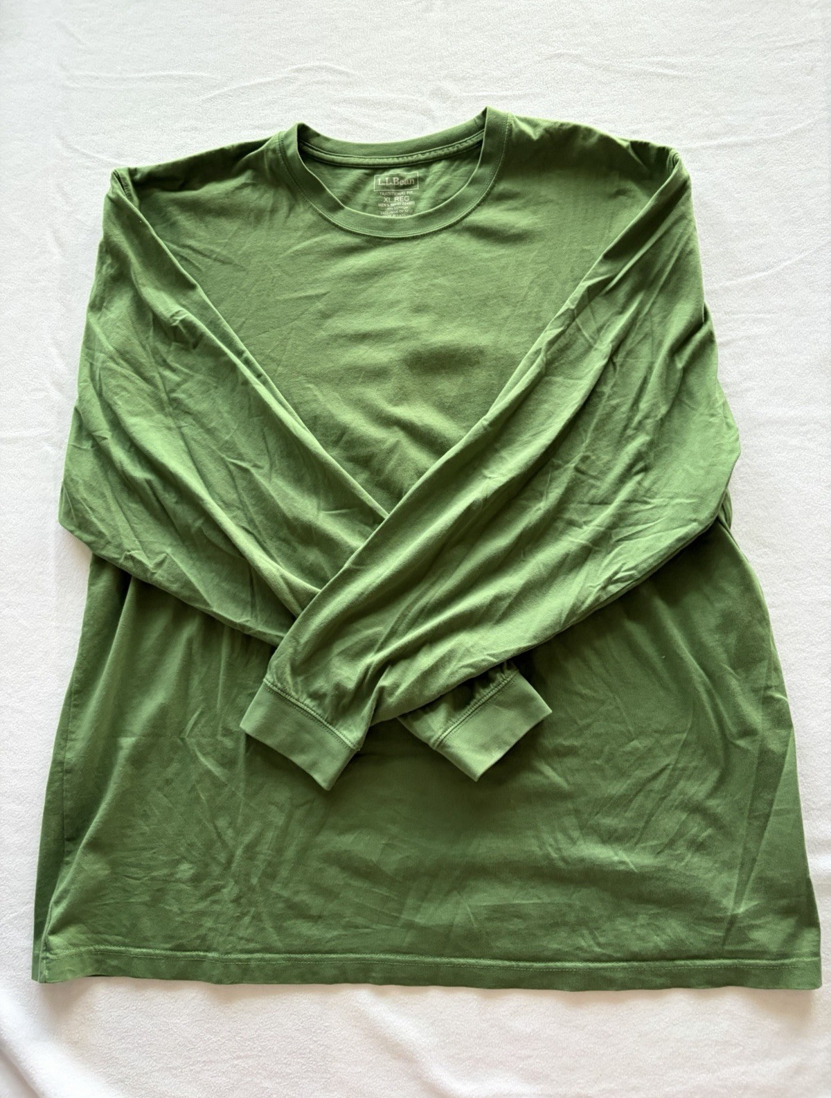 L.L.Bean Men's Traditional Fit Crew Neck Long Sleeve T-Shirt Green XL Regular gallery
