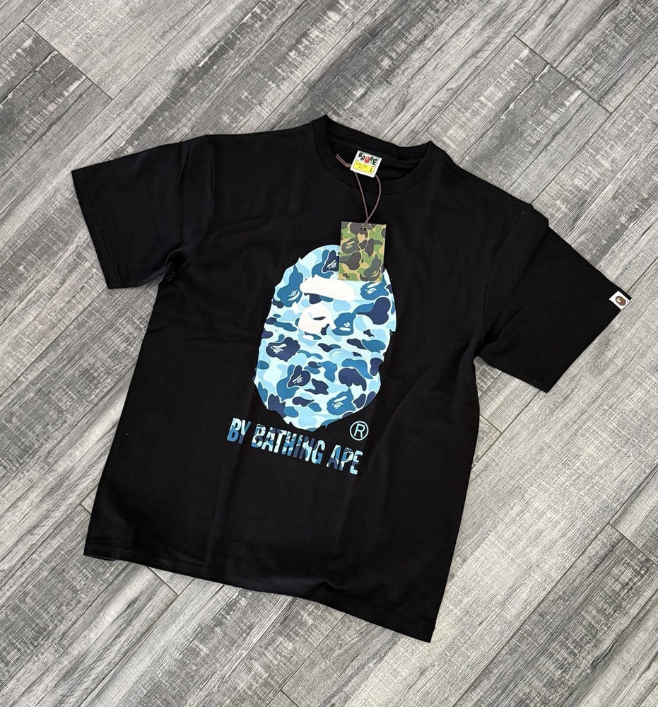 A Bathing Ape BAPE Men’s Black Ape Head Camo Graphic Tee Crewneck L