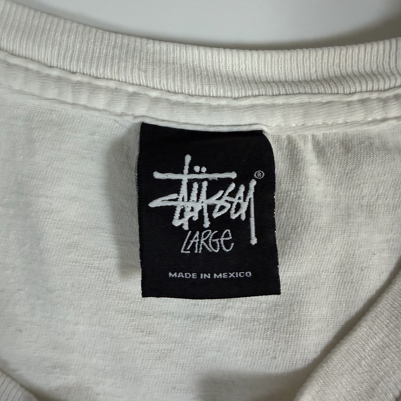 Stüssy Mens T-Shirt Logo Spellout Off White Black Size Large Graphic Logo Y2K gallery
