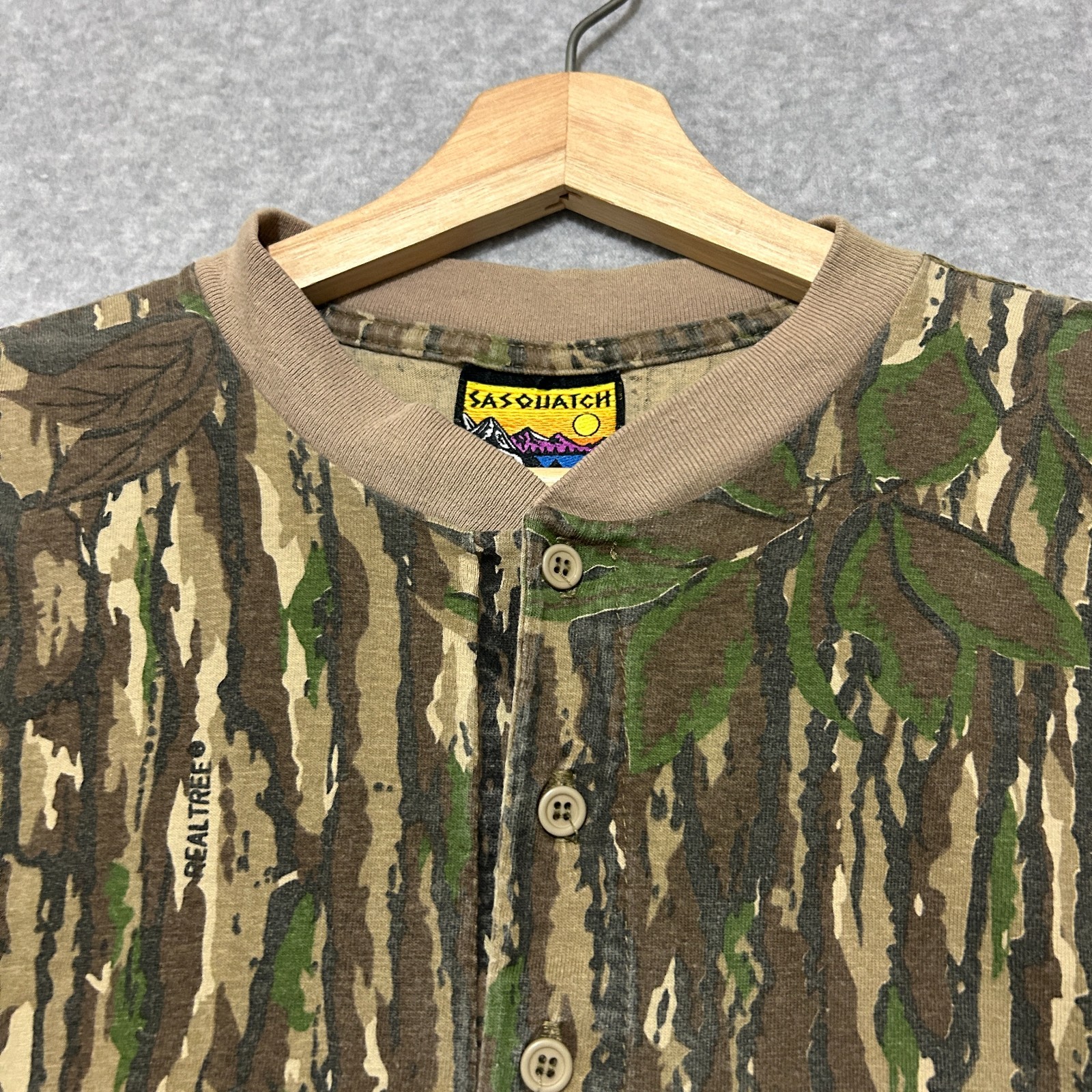 VTG 90s Sasquatch Realtree Camo Henley Shirt L (Fit M) Single Stitch USA Made gallery