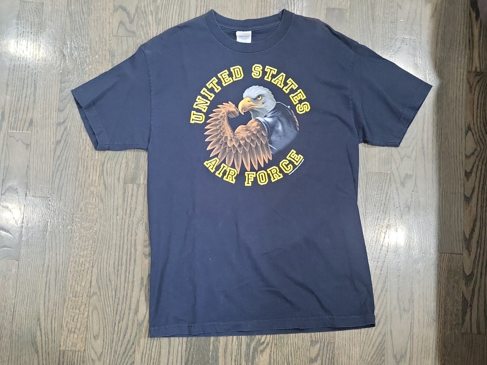 United States Air Force T Shirt Vintage Flexing Bald Eagle Blue Size L See Photo gallery