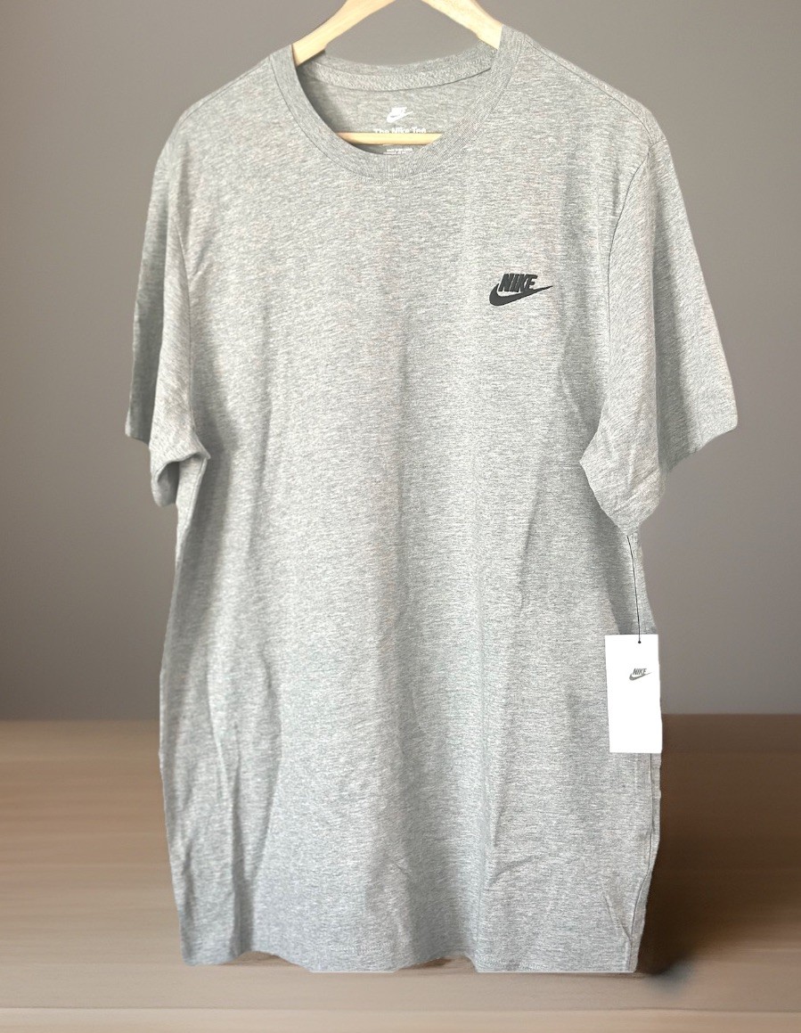 Nike NSW Club Short Sleeve T-Shirt Dark Grey Heather Mens Size L AR4997-064 New gallery