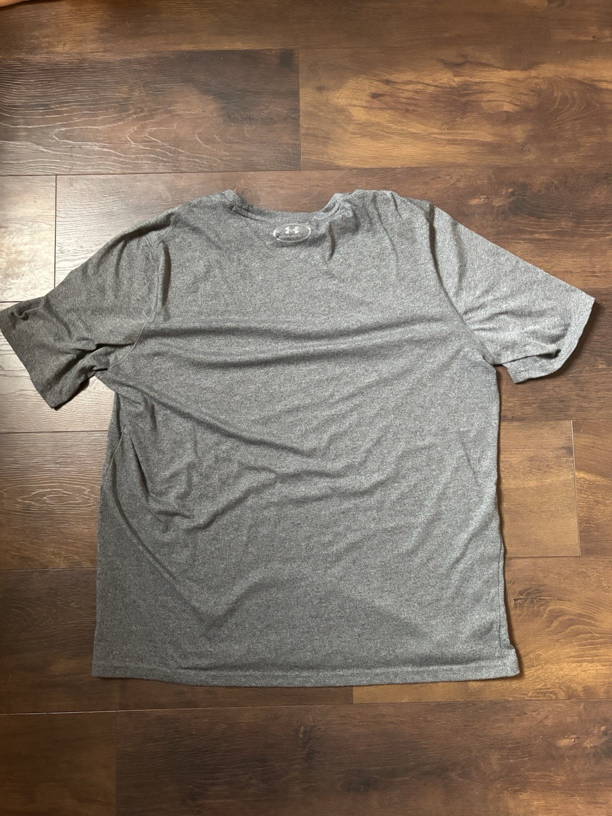 Under Armour Loose Fit T-Shirt Mens XL Gray Heat Gear Small Logo gallery
