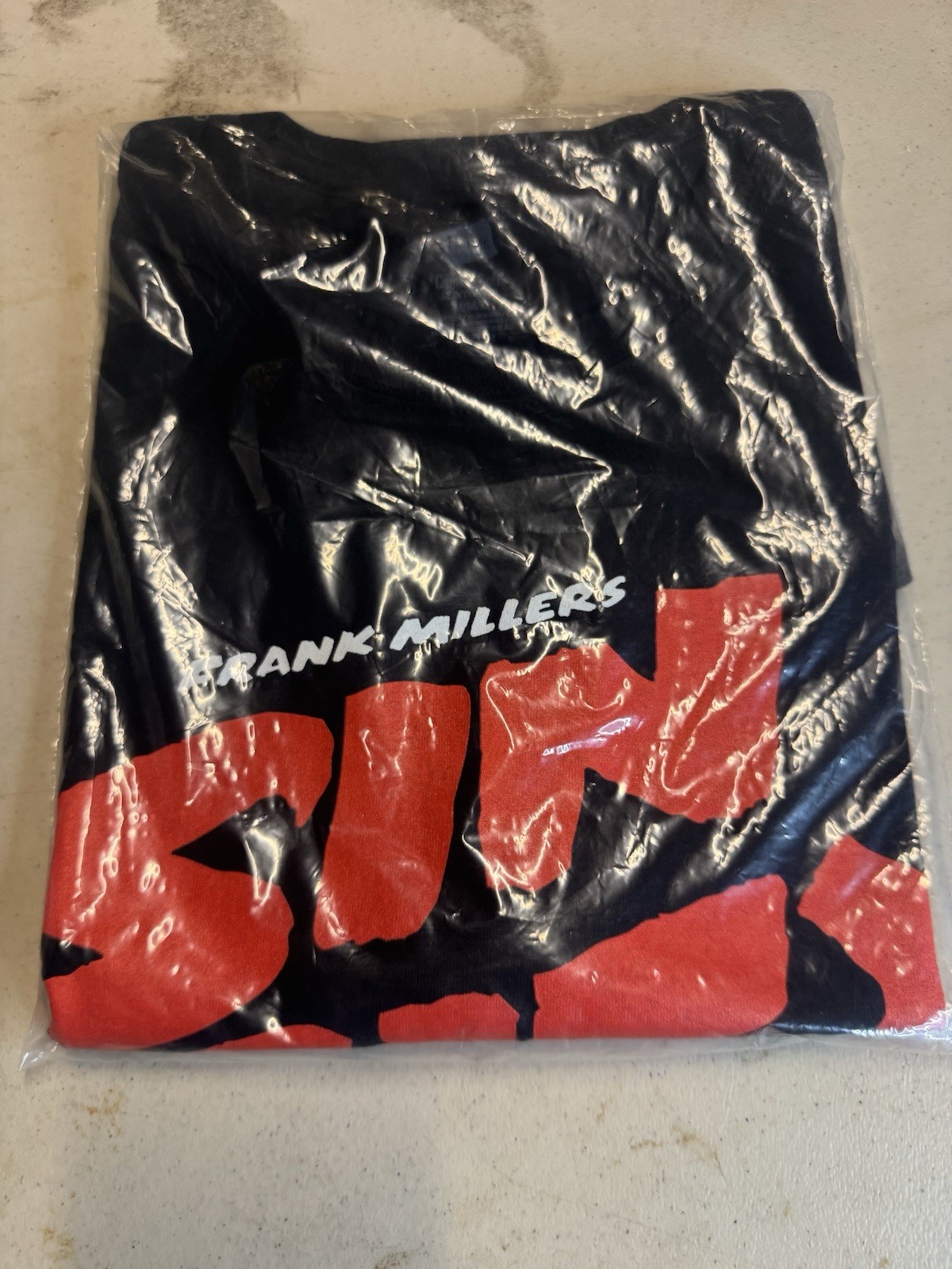 Vintage New In Bag FRANK MILLER'S SIN CITY 2005 MOVIE GRAPHITTI SHIRT Medium M gallery
