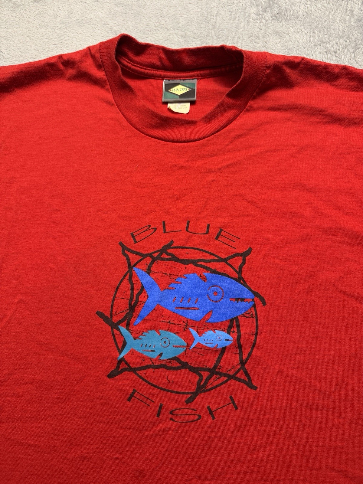 Vintage 90s Graphic Fishing T-Shirt XL “Blue Fish” Surf Beach Coastal Fun Tees gallery