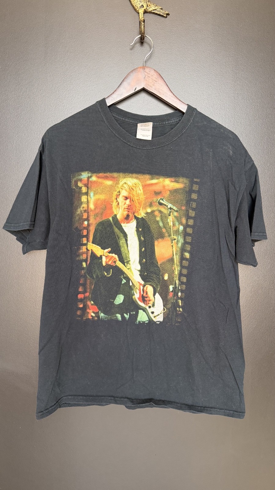 Kurt Cobain Shirt Mens L Faded Black 2013 Nirvana Band Music Gildan Graphic Tee