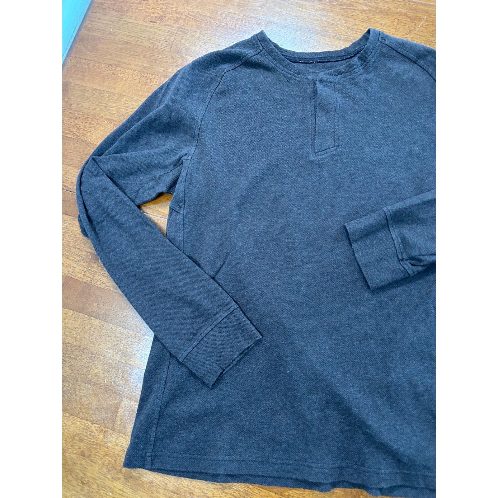 Arc'teryx Henley Shirt Mens Medium Brown Long Sleeve Textured Knit Pullover gallery