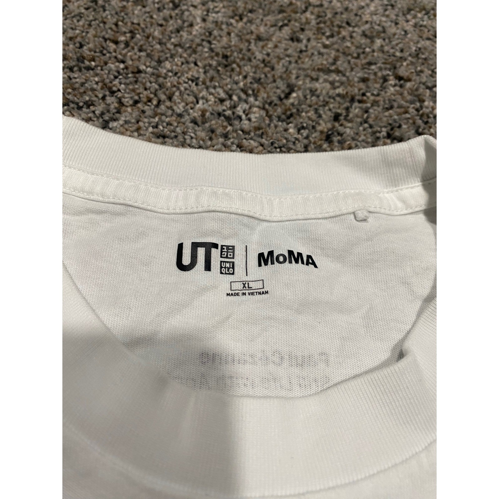 Uniqlo UT MoMA Paul Cezanne Still Life with Apples Graphic T-Shirt White XL gallery