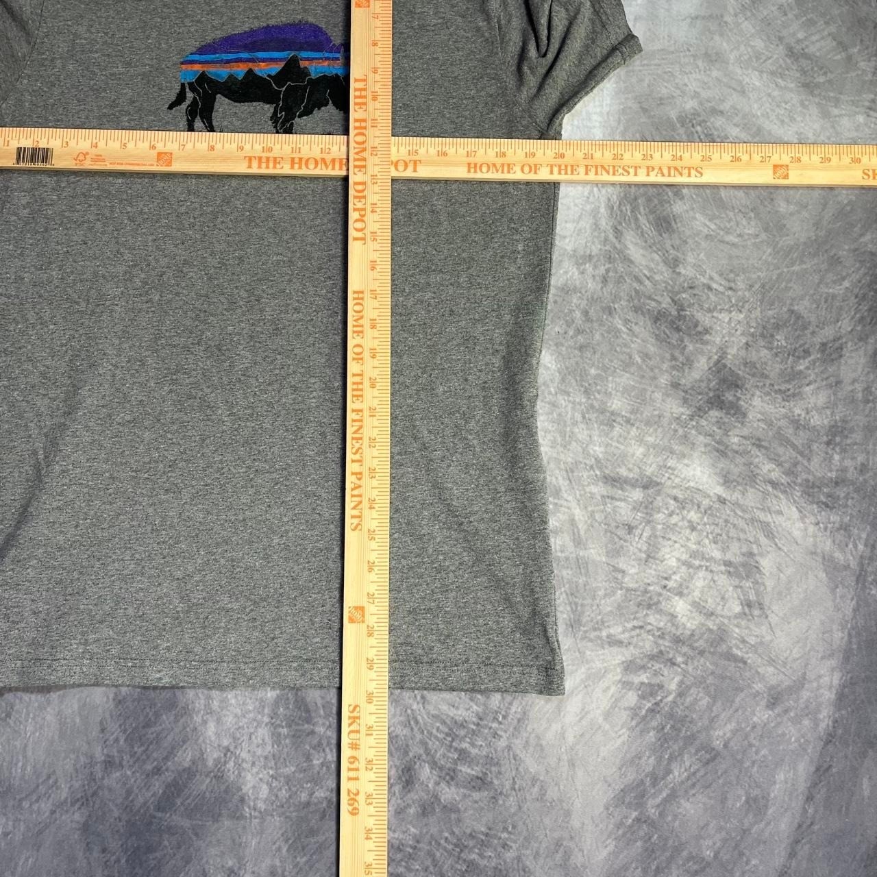 Patagonia grey graphic tee gallery
