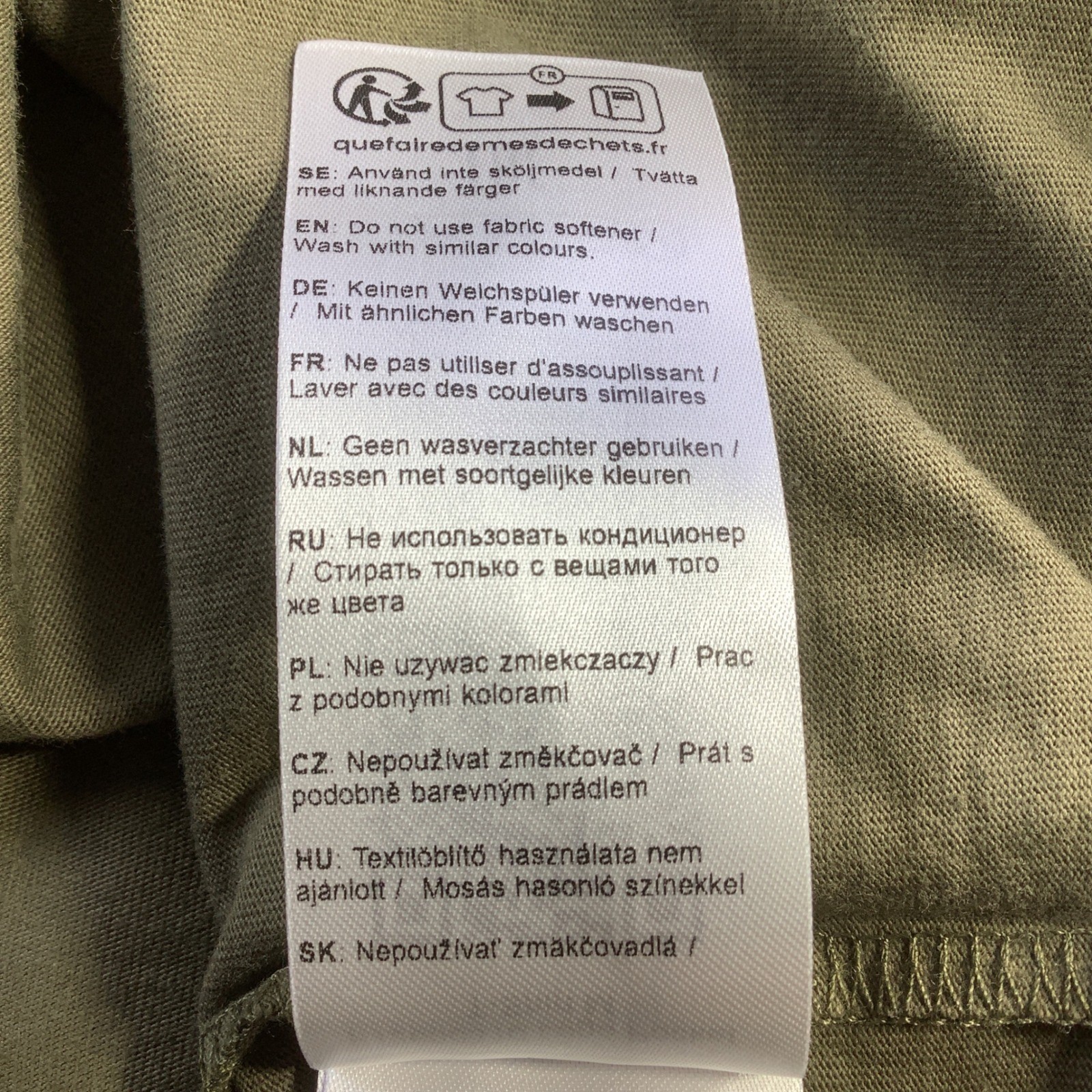 Fjallraven Logo Pocket T-Shirt Mens Laurel Green Organic Cotton Tee Size L NWT gallery
