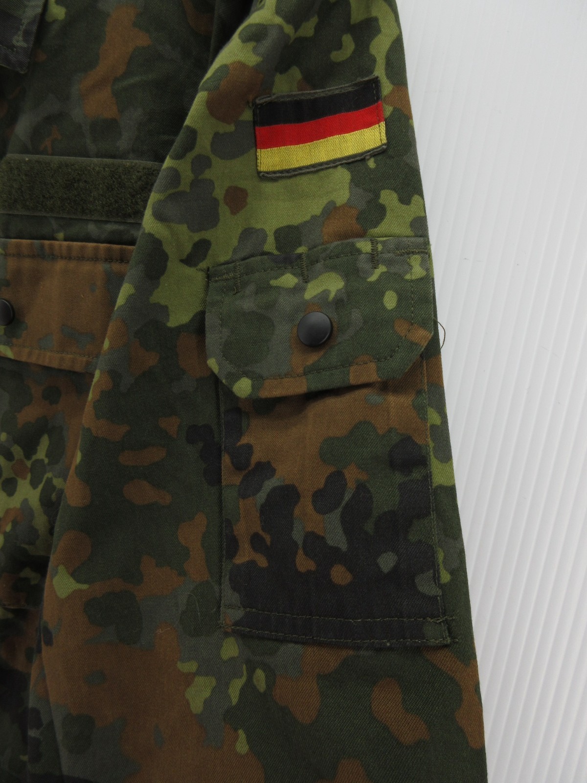 German Bundeswehr Shirt Large Green Flecktarn GR7 Field Camo Military Surplus gallery