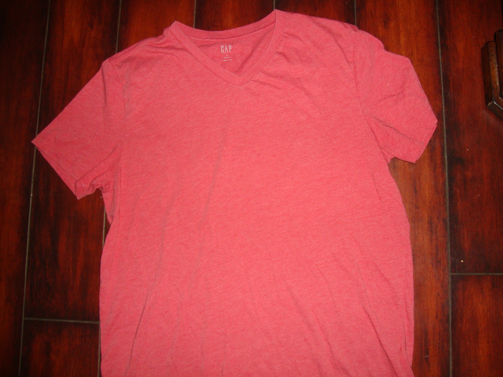 Men's GAP Medium T-shirts 1 blue mix 1 salmon color BARELY WORN LOW START PRICE! gallery
