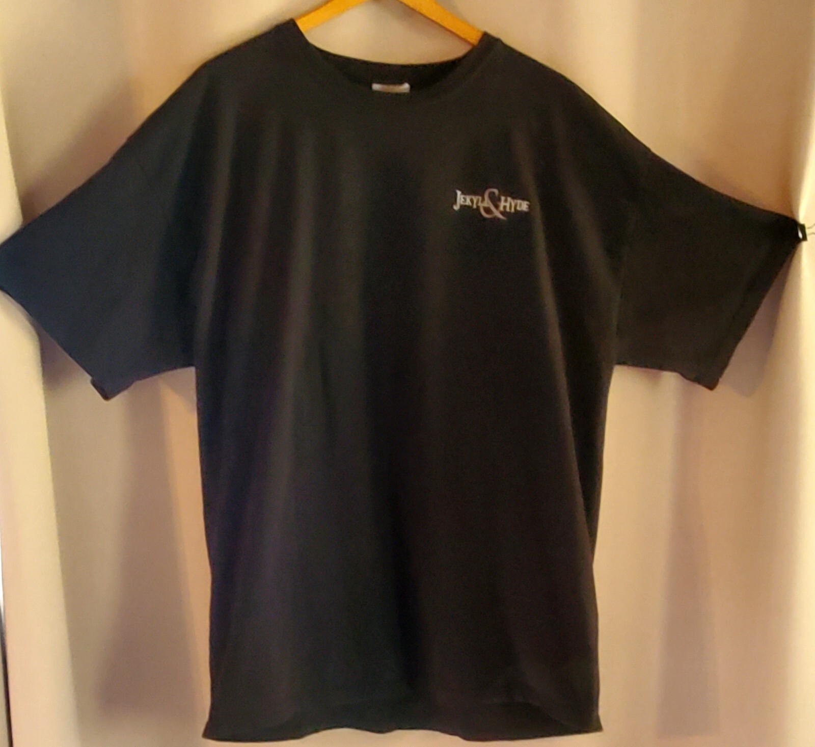 Jekyll and Hyde Liquor T-Shirt (Black, Size: Adult XL (New)