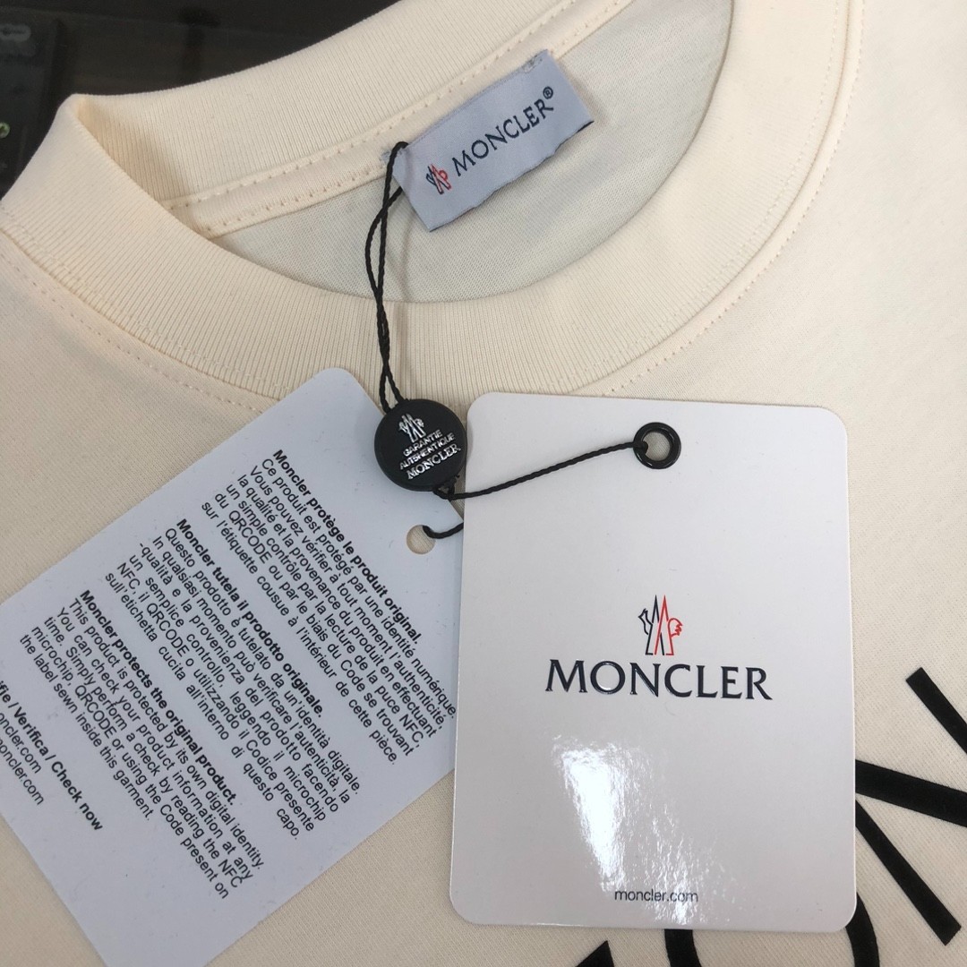 Moncler Unisex Oversized White Classic Crew-Neck Short-Sleeve Shirt M gallery