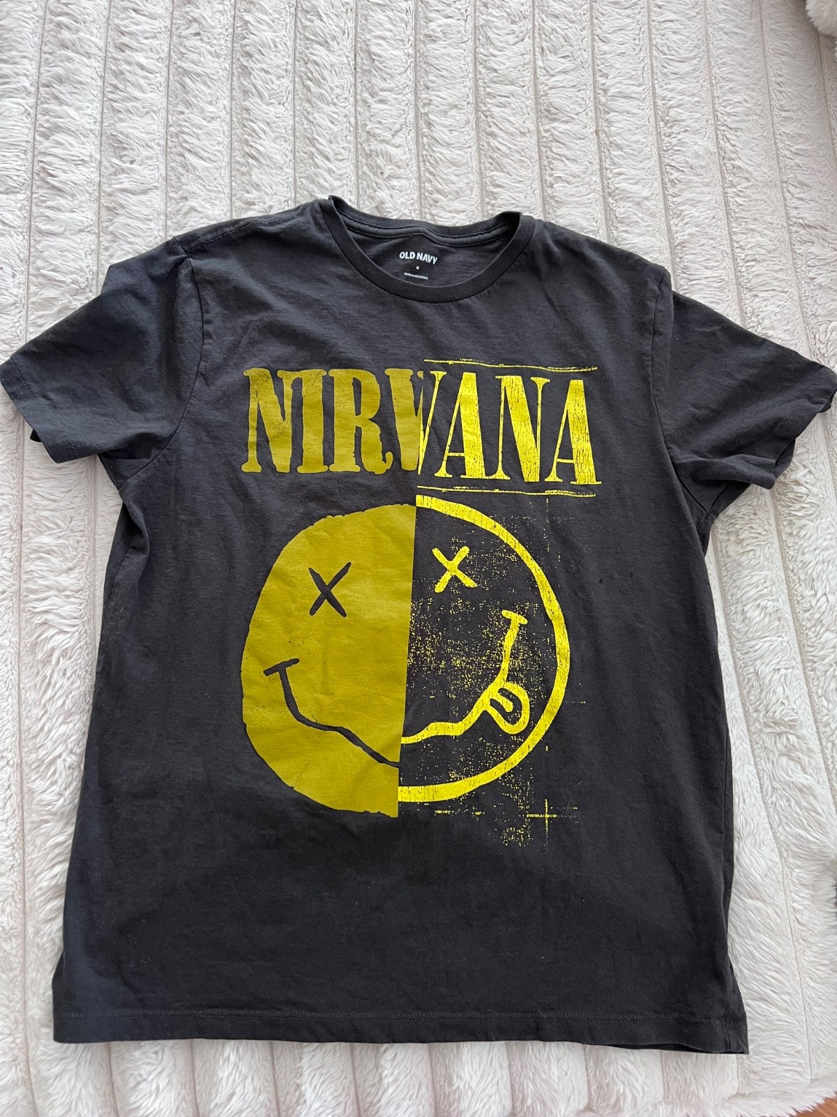 Nirvana Smiley Face Band T-Shirt Gray Size Medium Old Navy gallery