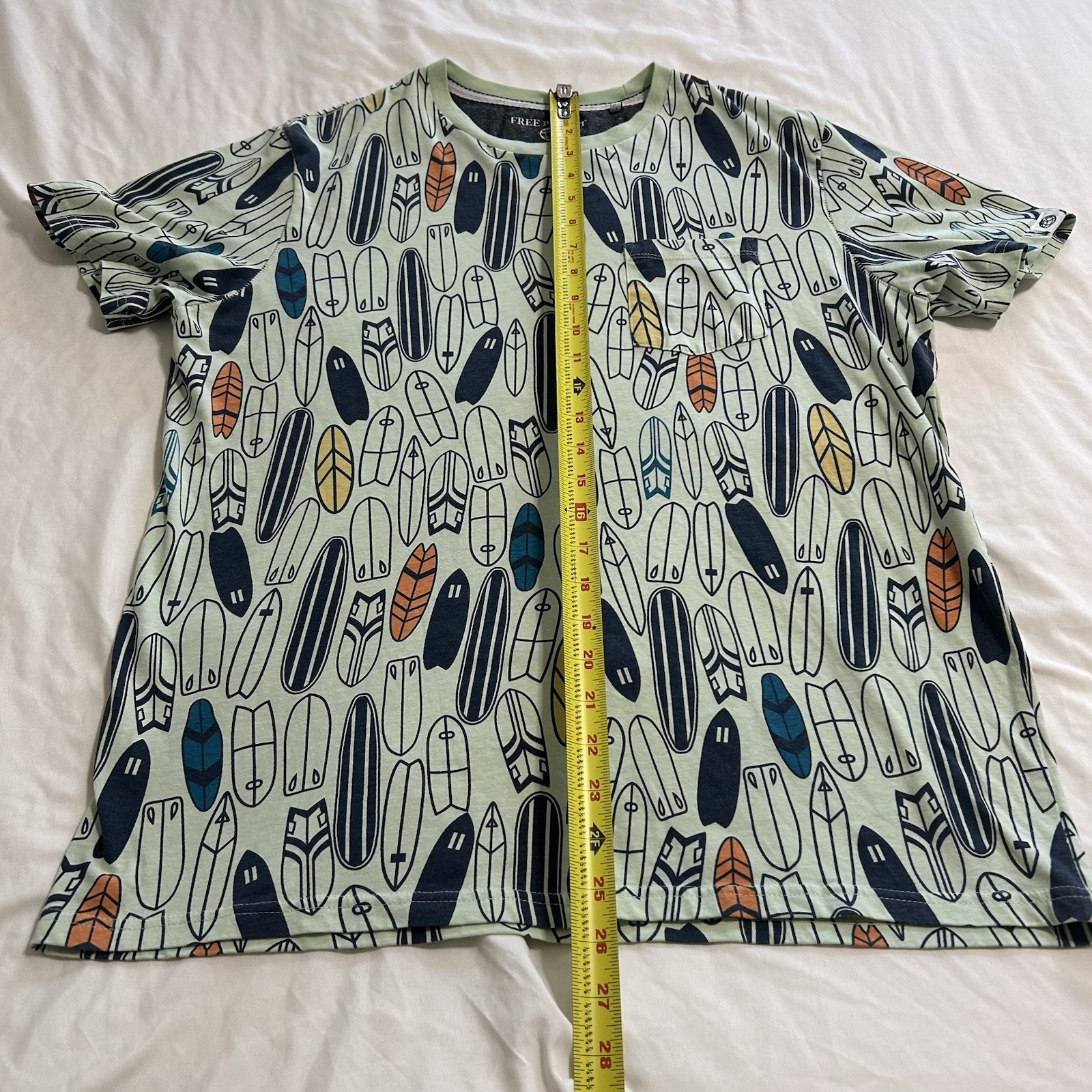 FREE PLANET Surf Board Graphic Tee Shirt Men Size L All Over Print Cotton Blend gallery