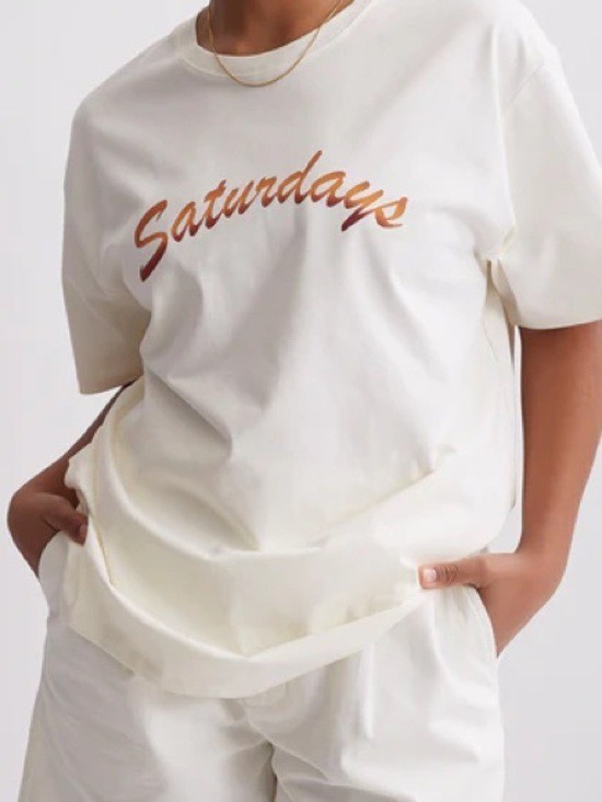 Saturdays NYC Script Logo T Shirt Unisex Large cream Graphic Cotton Crew Neck