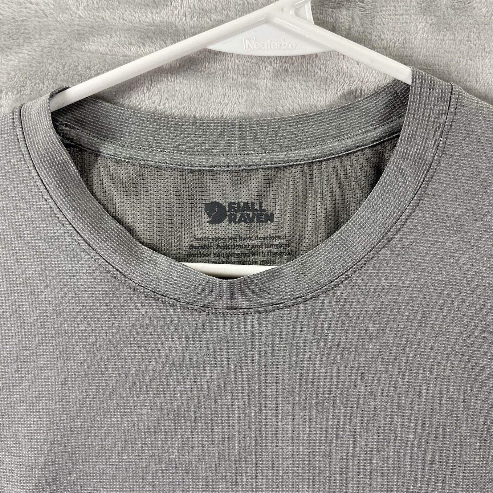 Fjallraven T-Shirt mens Medium Technical Performance Tee Athletic Outdoor Hiking gallery