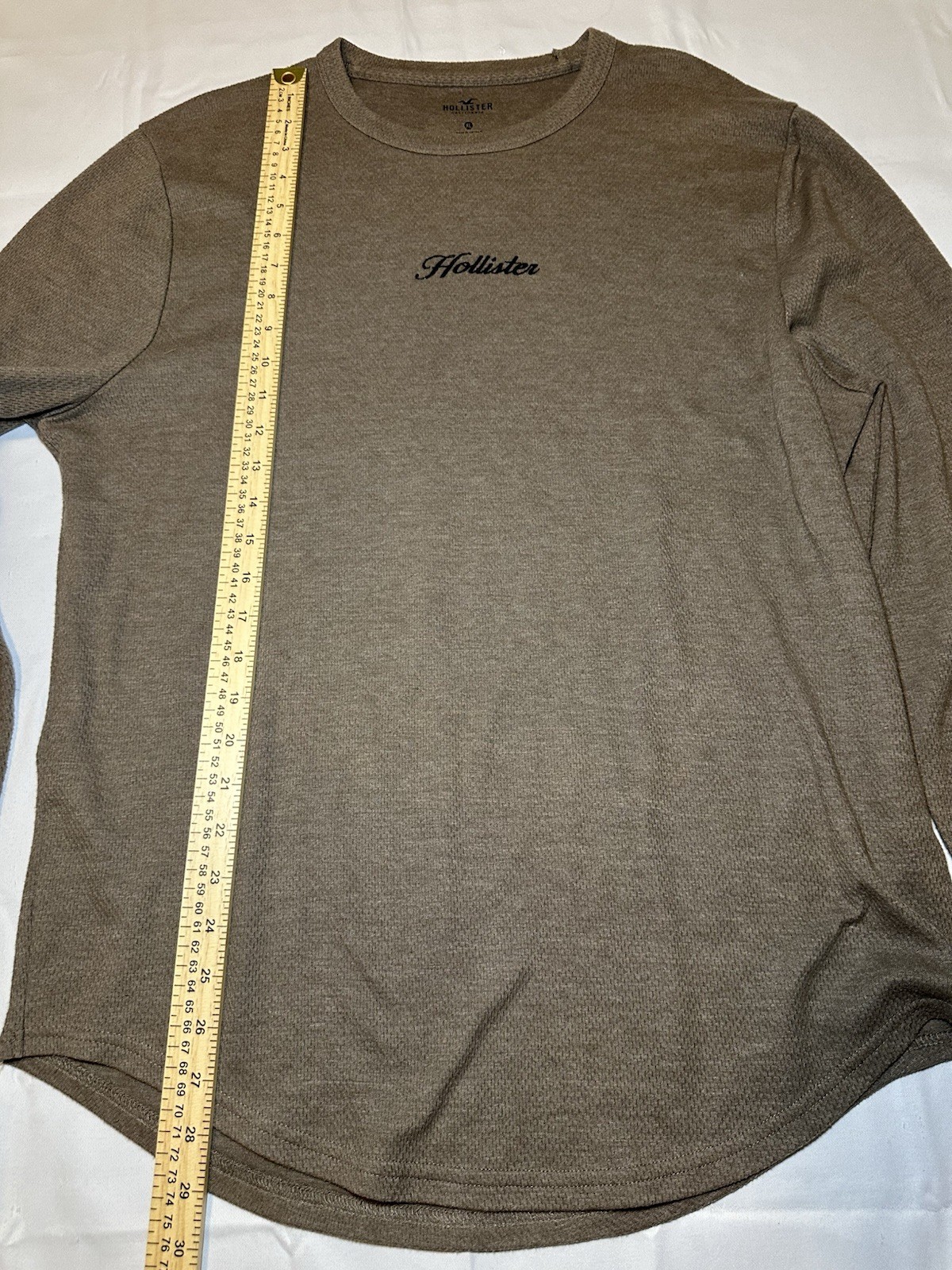 Hollister Waffle Knit Thermal Shirt XL Taupe Long Sleeve Logo Y2K Casual gallery