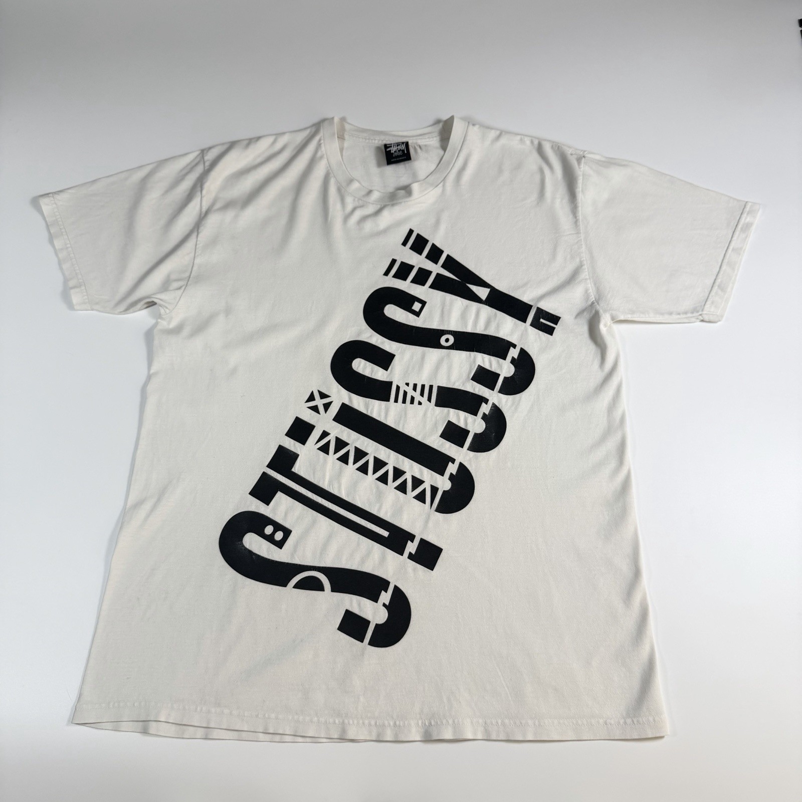 Stüssy Mens T-Shirt Logo Spellout Off White Black Size Large Graphic Logo Y2K gallery