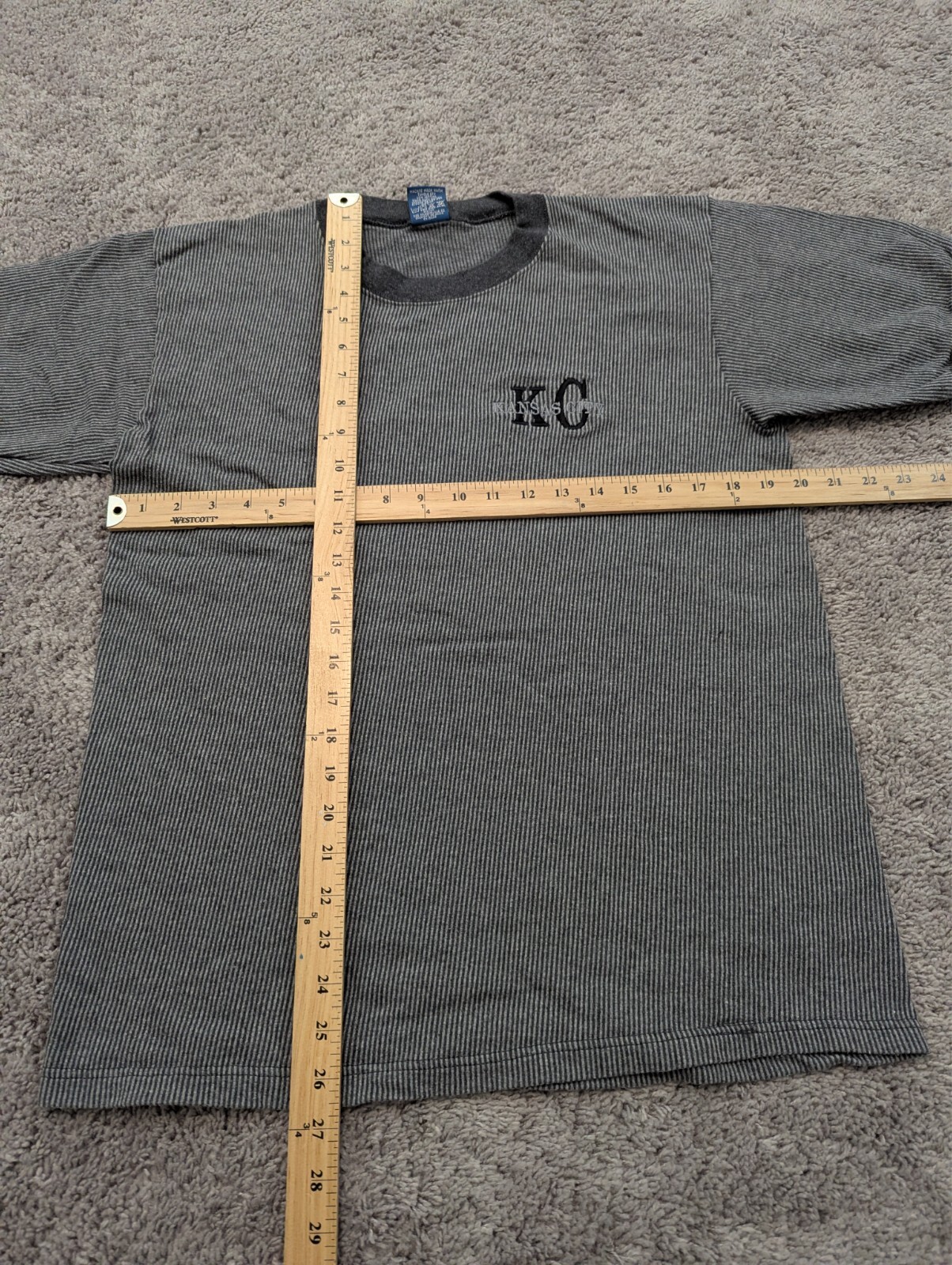 Vintage Kansas CIty T Shirt Mens Large Belton Designer Knits Gray gallery