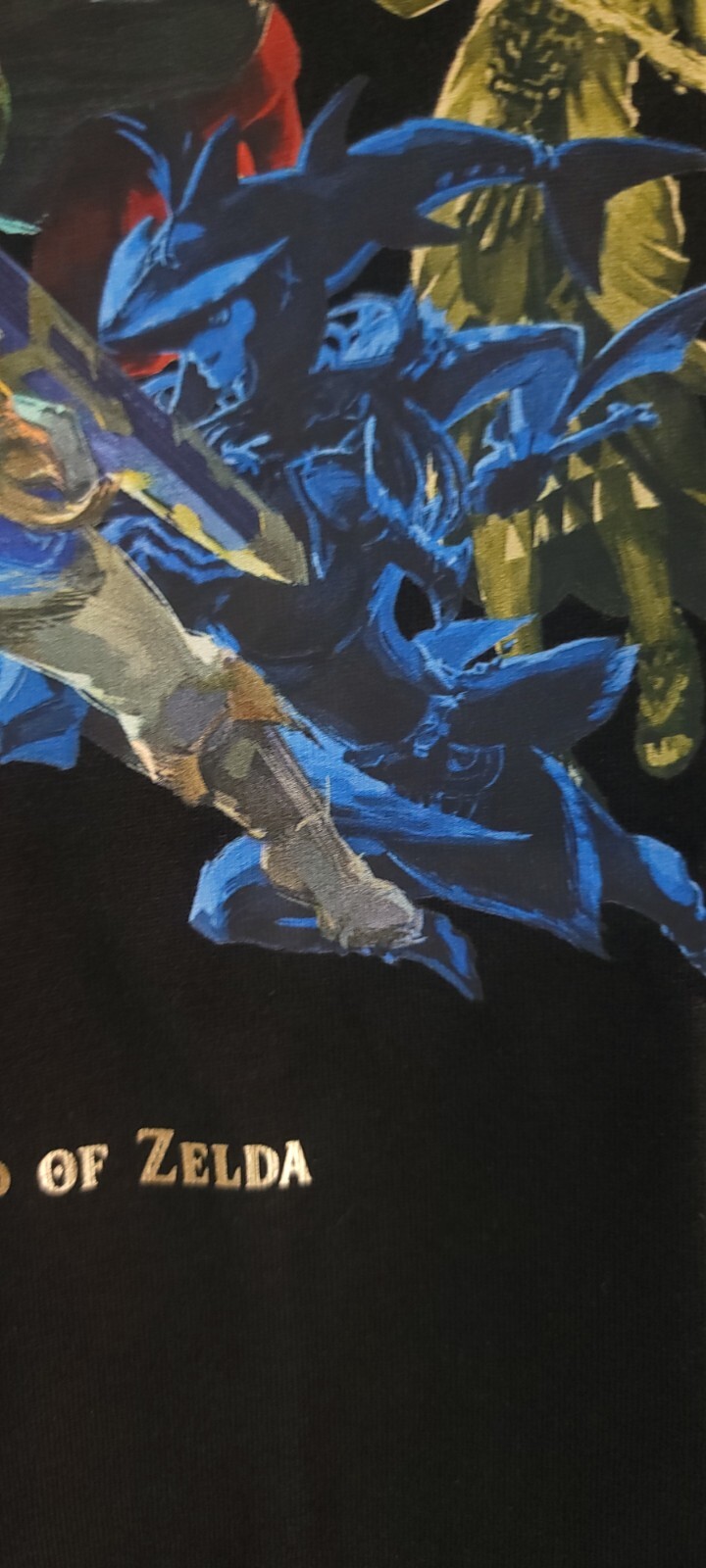 Uniqlo UT Legend Of Zelda Tears Of The Kingdom Heroes Graphic T Shirt M Game gallery