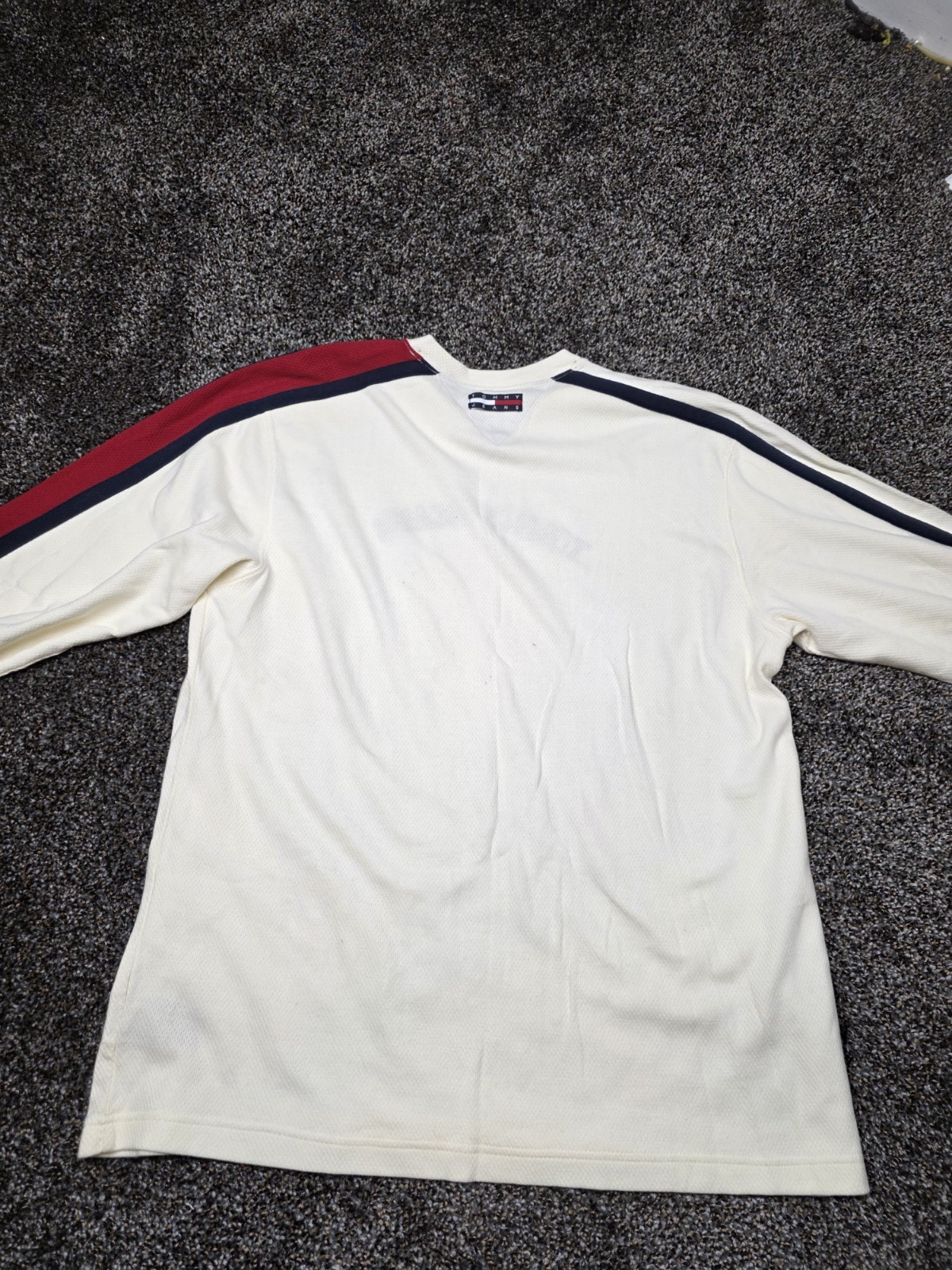 Vintage Tommy Jeans Thermal Shirt Mens M Cream Spellout Logo V-Neck 90s Y2K gallery