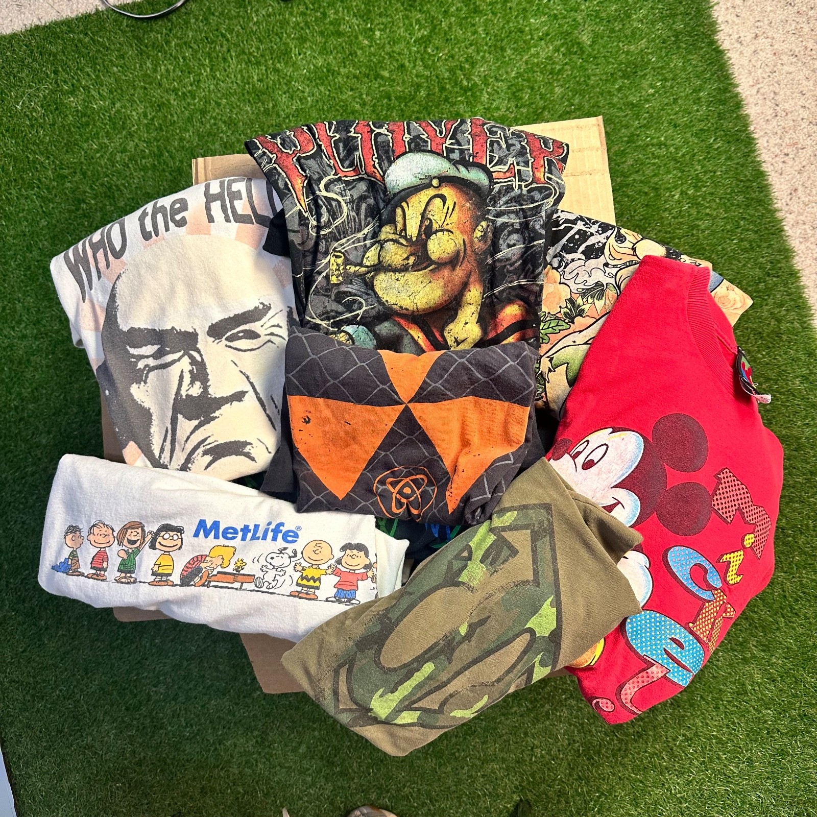 50 Vintage TShirts Bundle Y2k 90s Modern Reseller Pop Culture Band Cartoon LOT