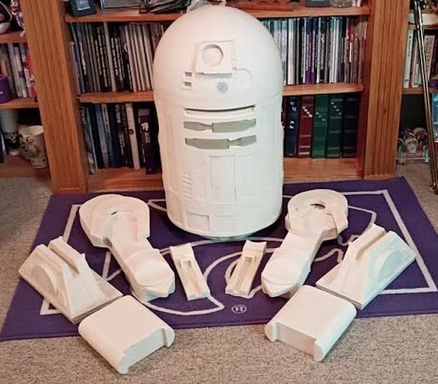 Life Size R2-D2 Fiberglass/Resin Model Kit