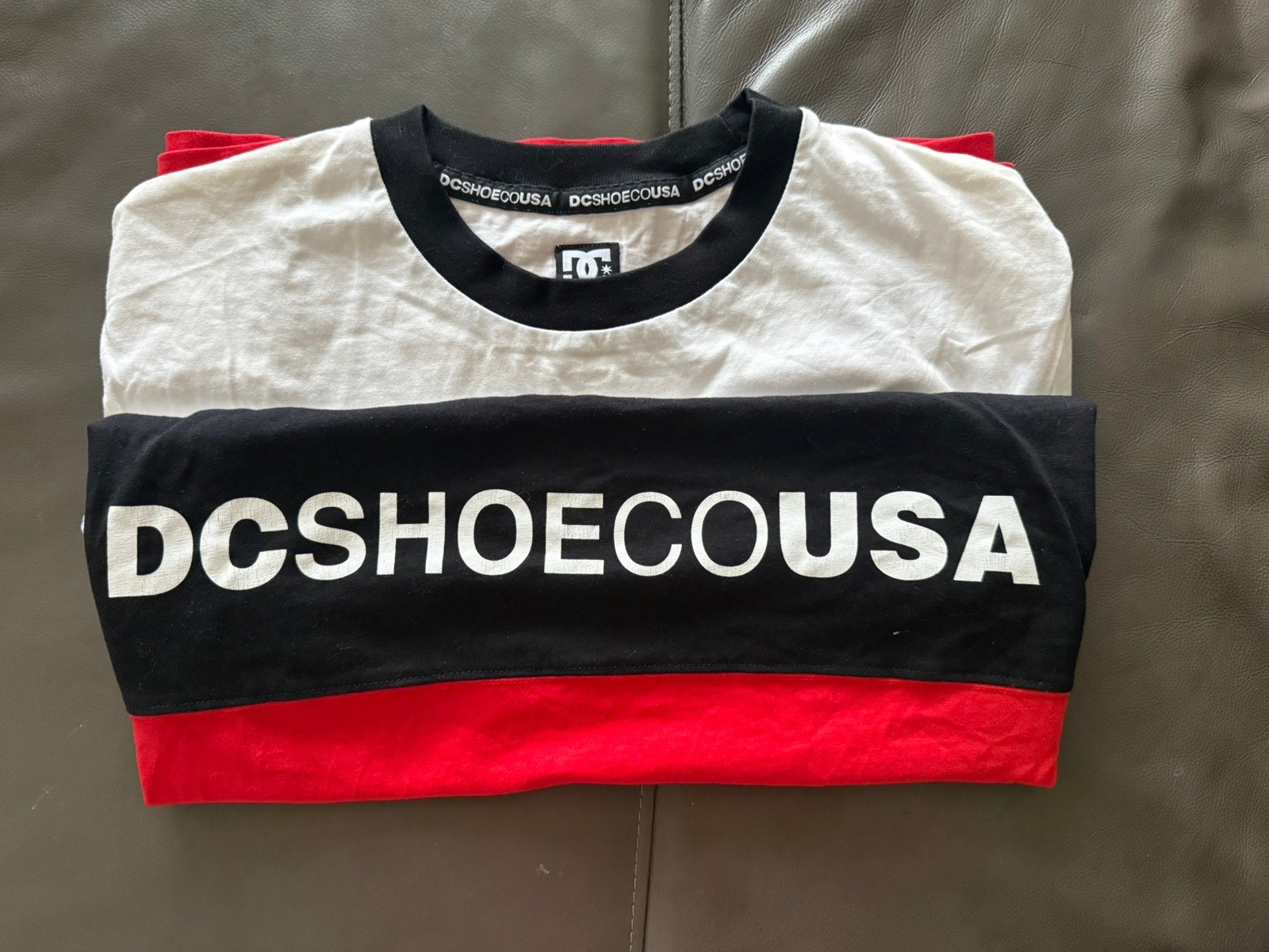 DC Shoes Glenferrie T-Shirt Mens Large White Black Red Skate Streetwear gallery