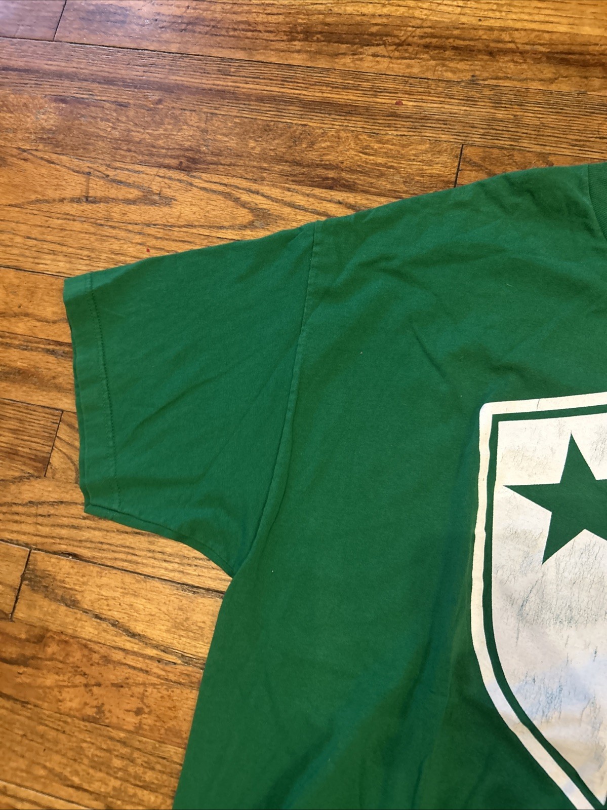 Vintage Famous Stars And Straps T-Shirt Green Big Faded Logo Y2K XXL 2XL gallery