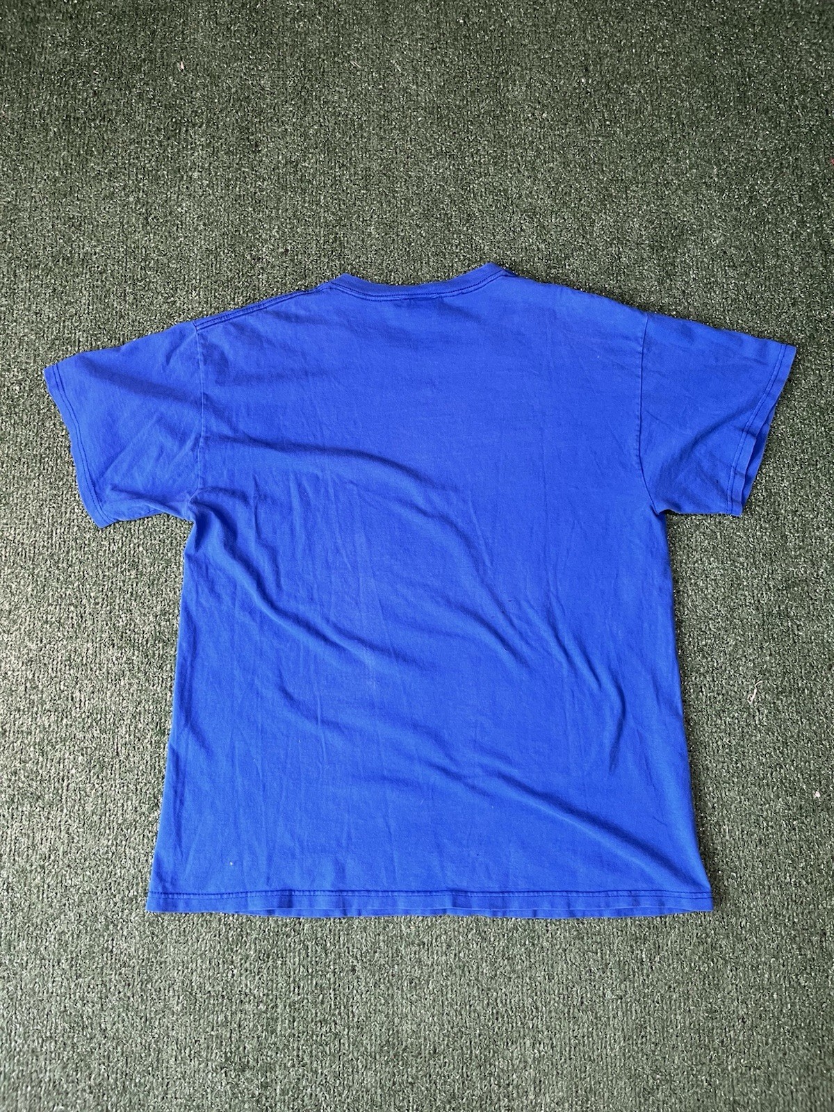 Rare vintage Spiderman vs carnage blue marvel tshirt size L great condition gallery