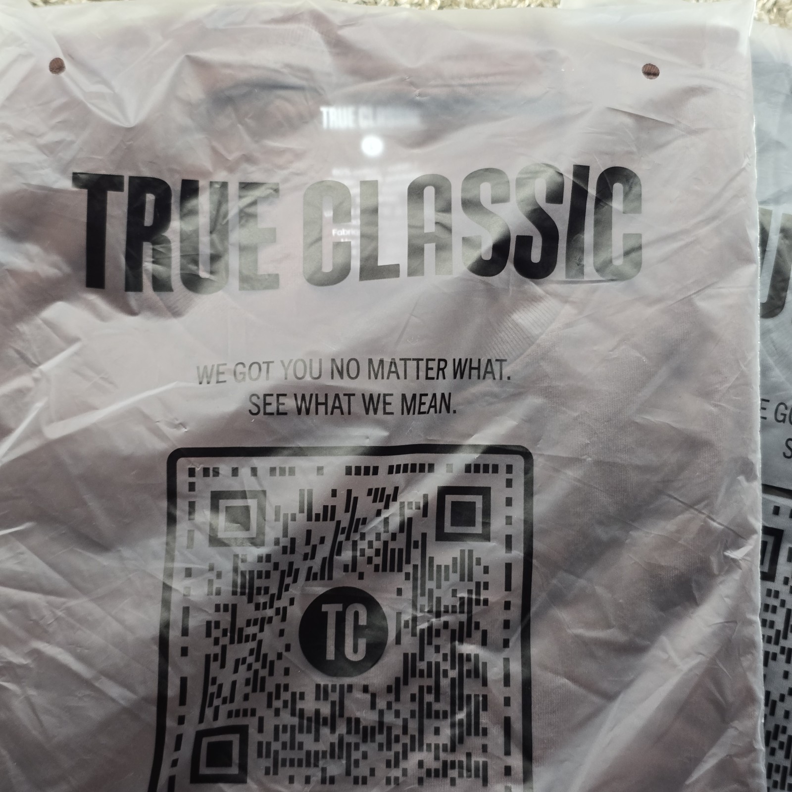2x True Classic Curved Hem Crew Neck T Shirt Short Sleeve Carbon/Carob Size L gallery