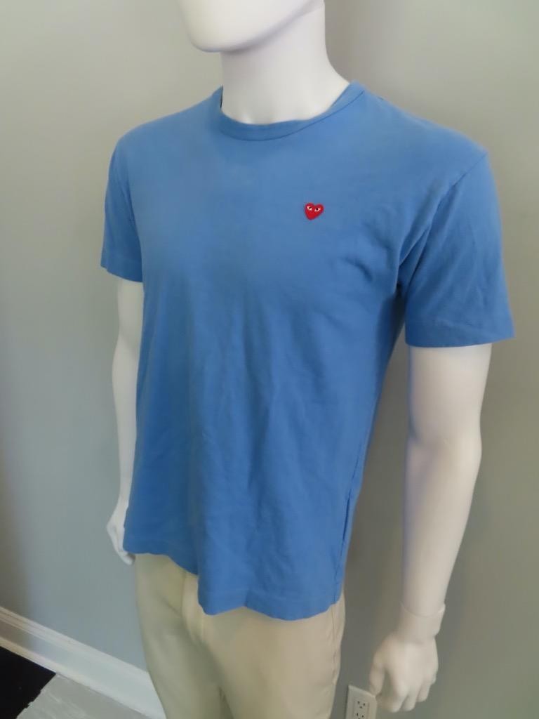 PLAY Comme des Garcons Blue Short Slv/Red Heart Patch Mens T-Shirt Size L gallery