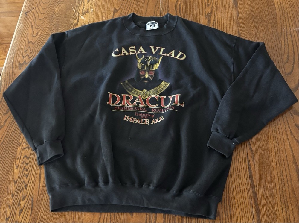 Vintage 90s Casa Vlad Dracul Sighisoara Romania Men’s Black 2XL Crewneck