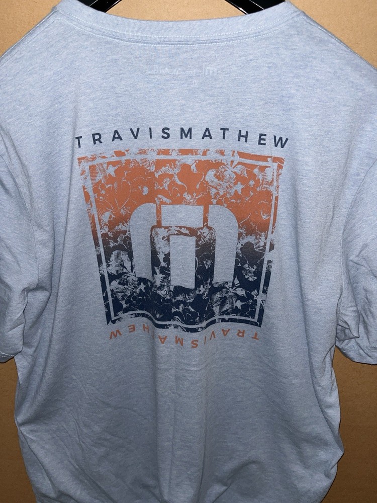 Travis Mathew Short Sleeve Light Blue T-Shirt Size XL Great Looking Golf