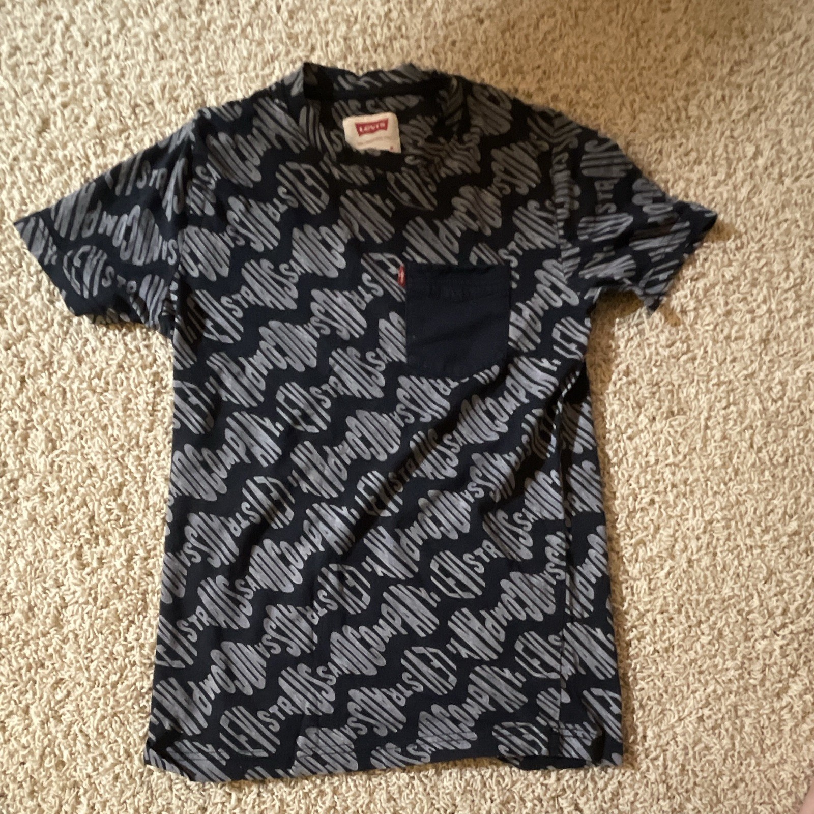 Levi's Men's Black/Gray Graphic Print Crew Neck Tee Cotton kid medium 10-12 gallery